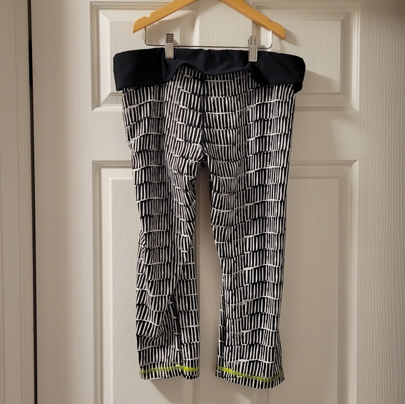 Trina Turk Leggings - Picture 2 of 4